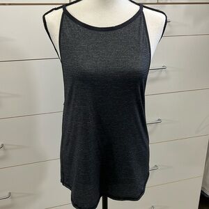 Lululemon size 6 tank